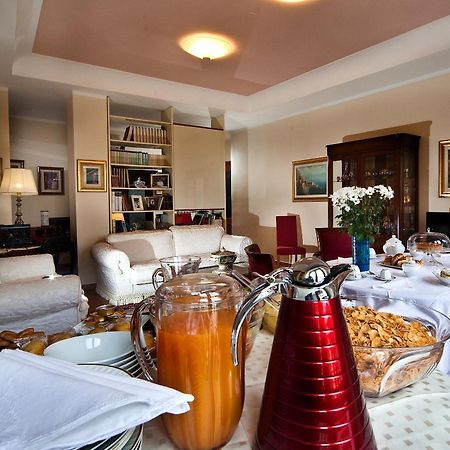 Napoli Porta Di Mare Bed & Breakfast Bagian luar foto
