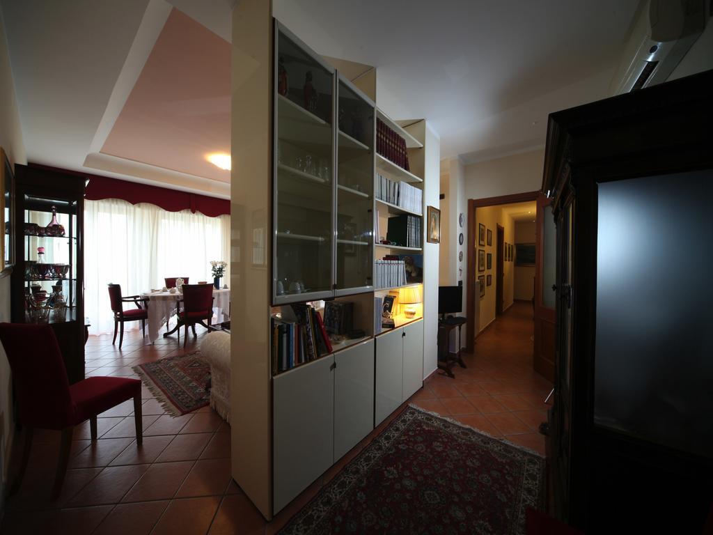 Napoli Porta Di Mare Bed & Breakfast Bagian luar foto