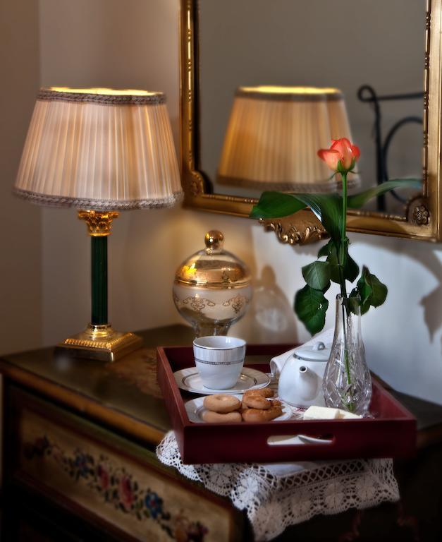 Napoli Porta Di Mare Bed & Breakfast Ruang foto